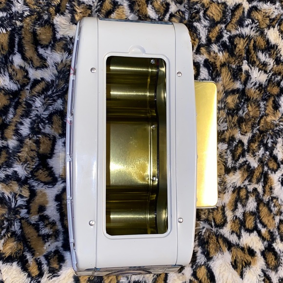 Silver Crane Company Novelty Retro Camper Van Collectors Cookie Tin - Picture 6 of 11